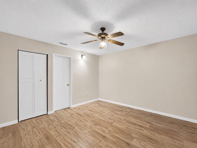 Building Photo - 2910 Western Willow Terrace
