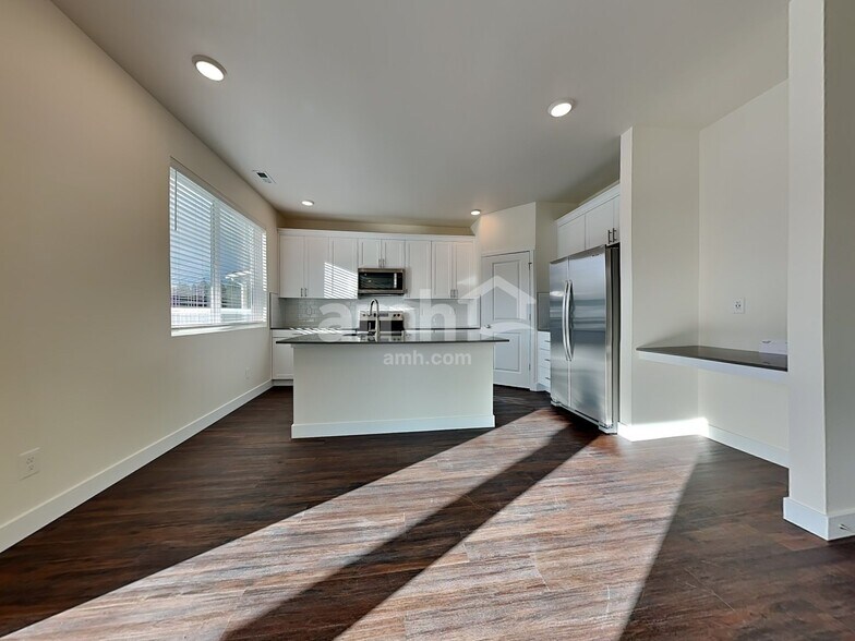 Building Photo - 7706 Verona Lp SW