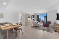 Building Photo - 601 NE 1st Ave