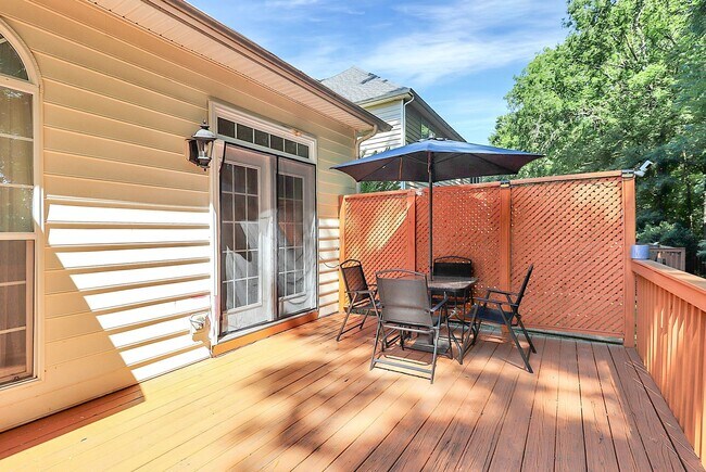 Building Photo - Beautiful 4/3 Home for Rent