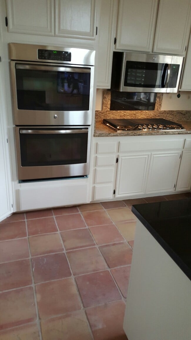 self-clning dbl oven - 11431 Corte Playa Laguna