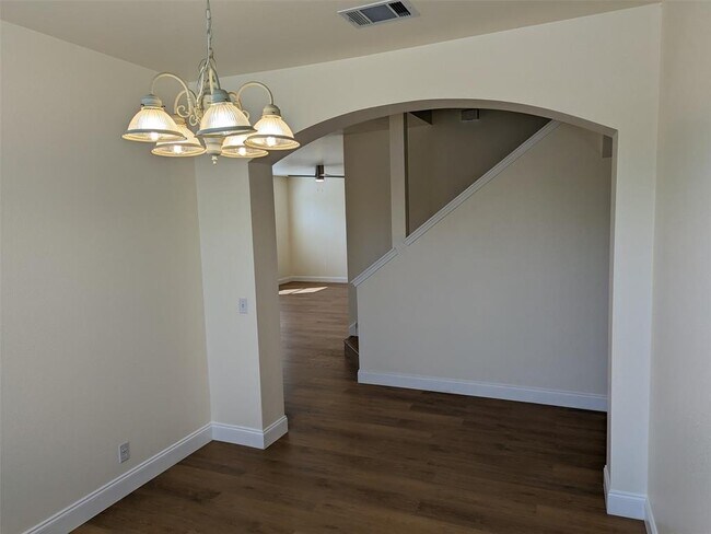 Building Photo - 4717 Lake Champlain Ln