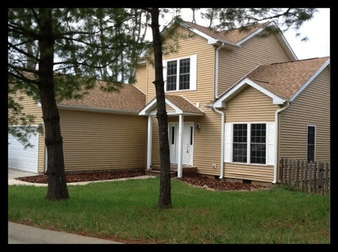 Building Photo - 2 Forest Lake Dr