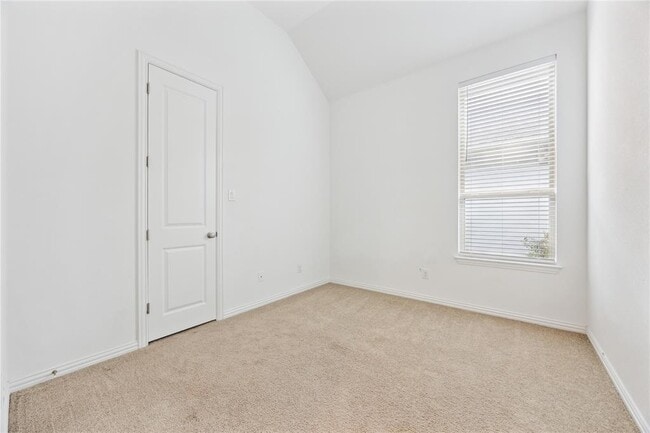 Building Photo - 1329 Marina Grand Terrace