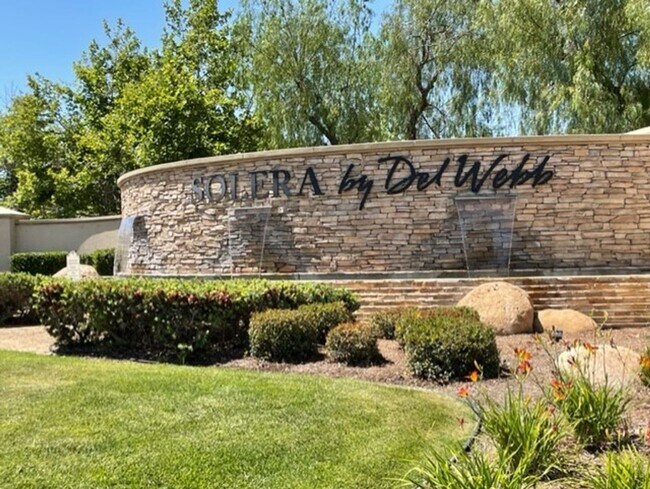 Building Photo - Beautiful Home in 55+ Community