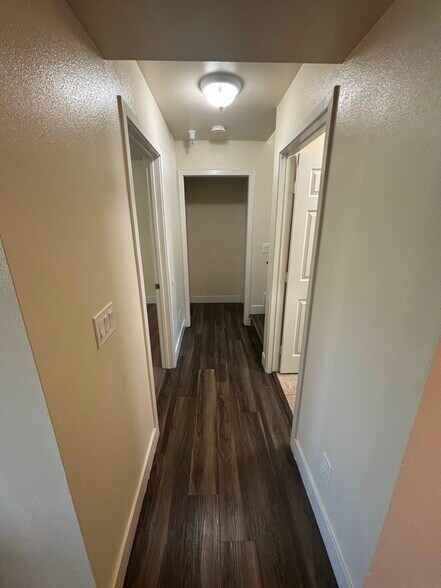 Building Photo - 133 W 74th St