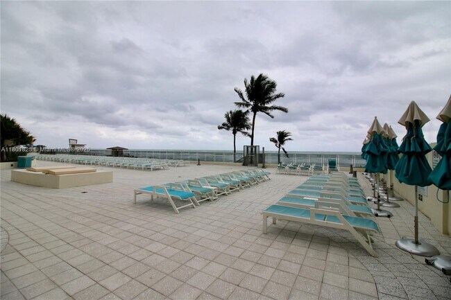 Building Photo - 2501 S Ocean Dr