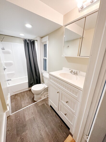 Clean and updated bathroom - 1802 12th St