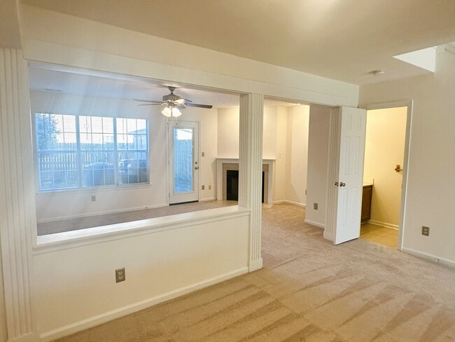 Building Photo - 1812 Abbotsbury Way