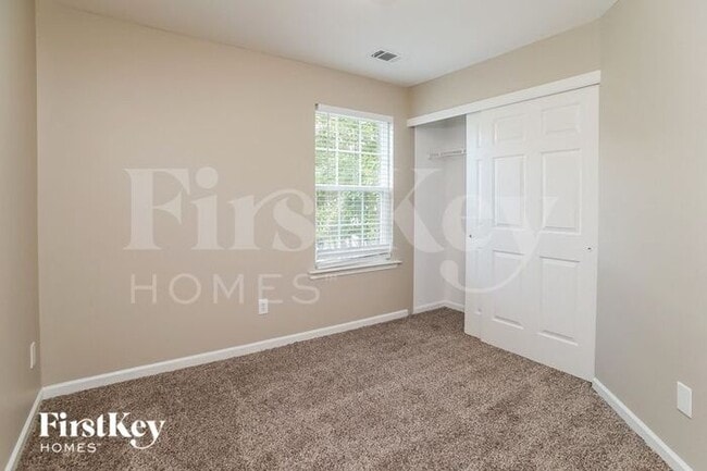Building Photo - 292 Hiawassee Dr