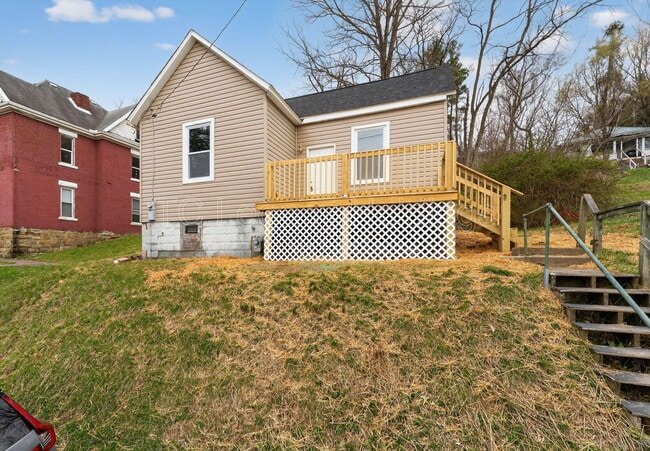 Building Photo - 281 View Ave