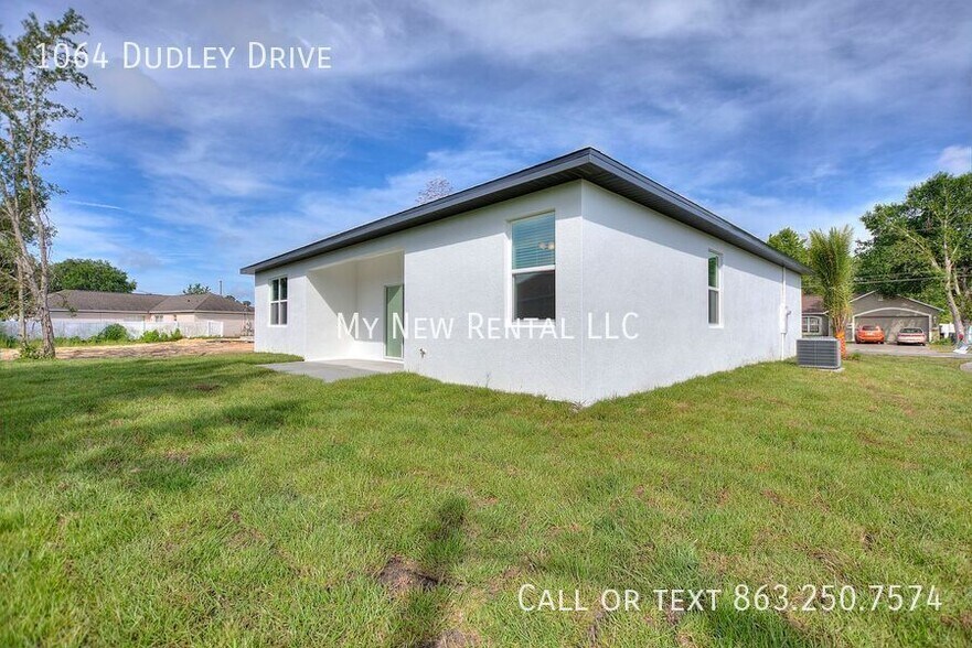 Building Photo - 1064 Dudley Dr
