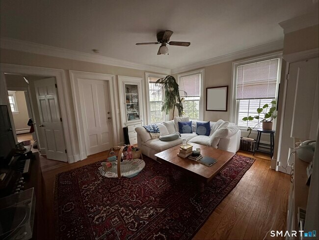 Building Photo - 84 Clark St