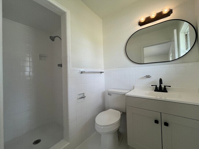 Building Photo - 3 Bedroom 2 Bath in Hopper Subdivision