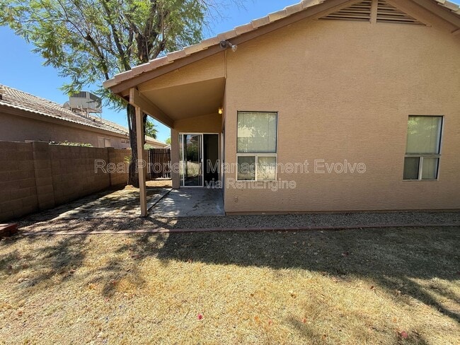 Building Photo - 4260 E Rosemonte Dr
