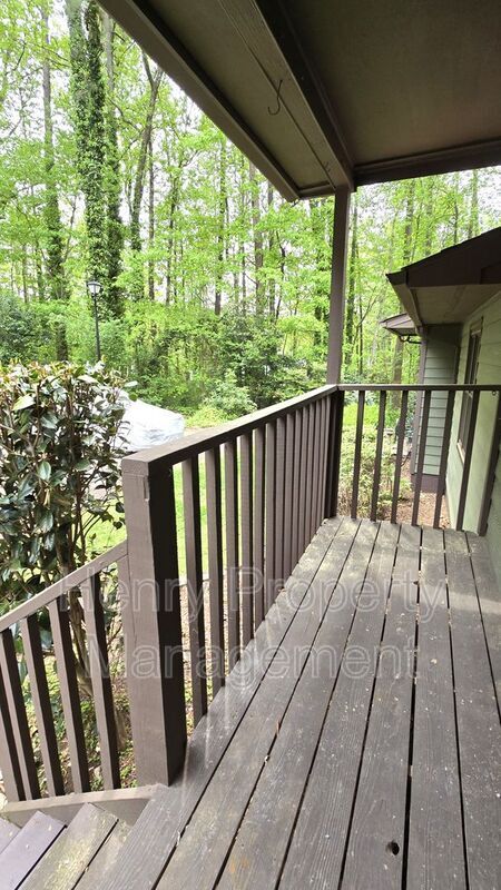 Building Photo - 4265 The Oaks Dr