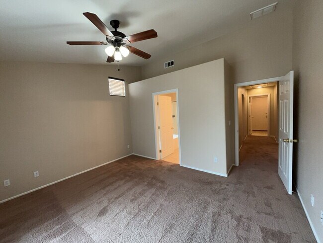 Building Photo - 3-Bed Oasis with 2.5 Baths in North Las Vegas – 1501 Sq Ft of Comfort Await!