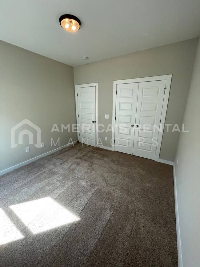 Building Photo - Home for Rent in Cullman, AL!! View with 4...