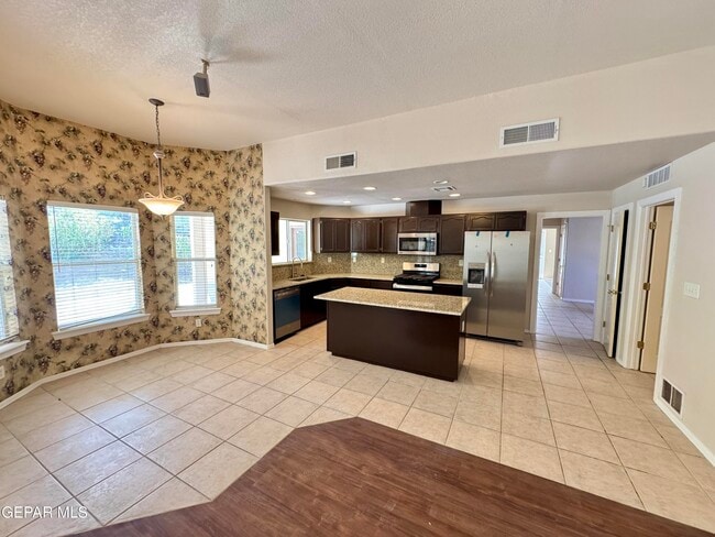 Building Photo - 1029 Granite Trail Ct