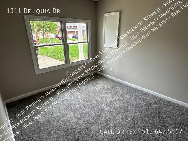 Building Photo - 1311 Deliquia Dr