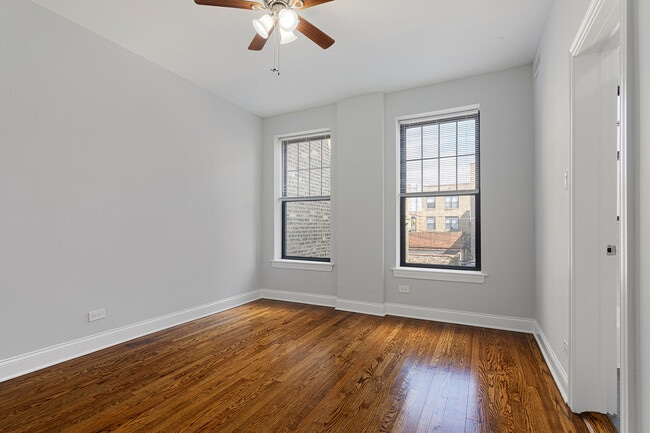 Building Photo - 1638 W Jonquil Terrace