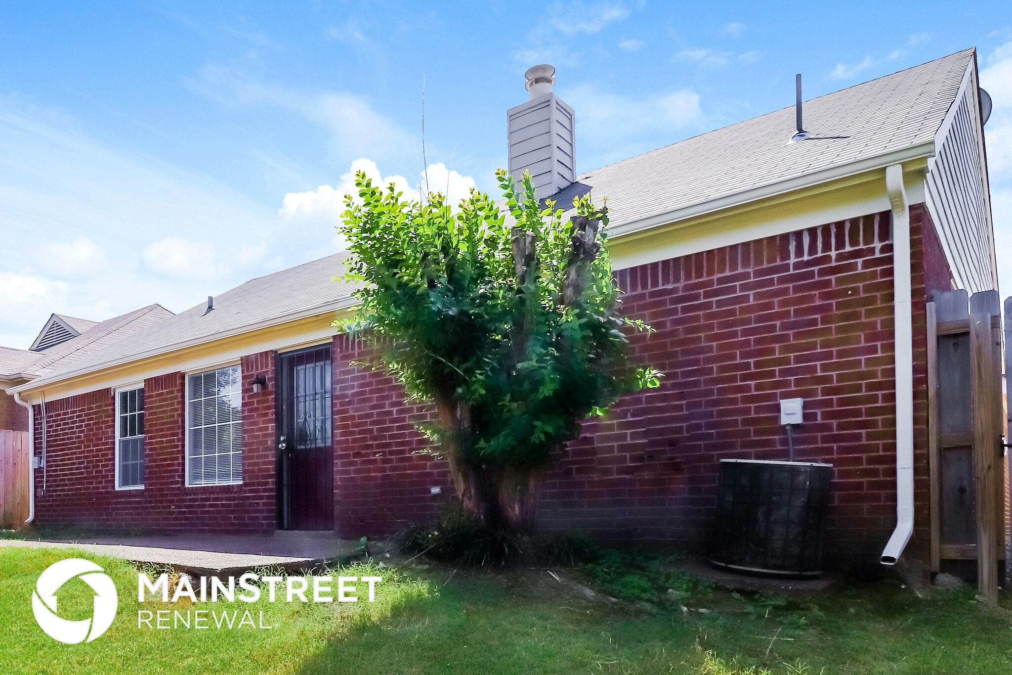 Building Photo - 2202 Stone Stream Dr