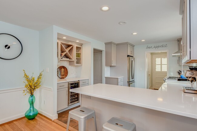 Building Photo - The Grennan Designer