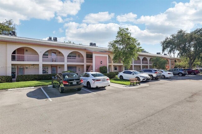 Primary Photo - 1210 Bahama Bend