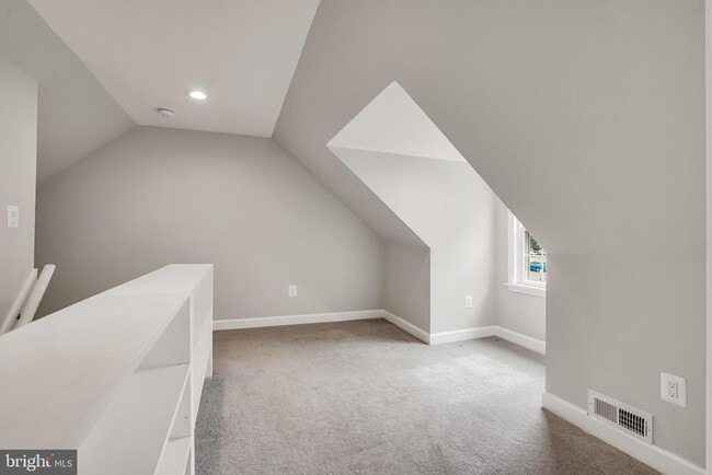 Building Photo - 1605 W Braddock Rd