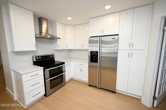 Building Photo - 4632 Corrientes Cir N