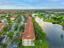 Building Photo - 13250 SW 4th Ct