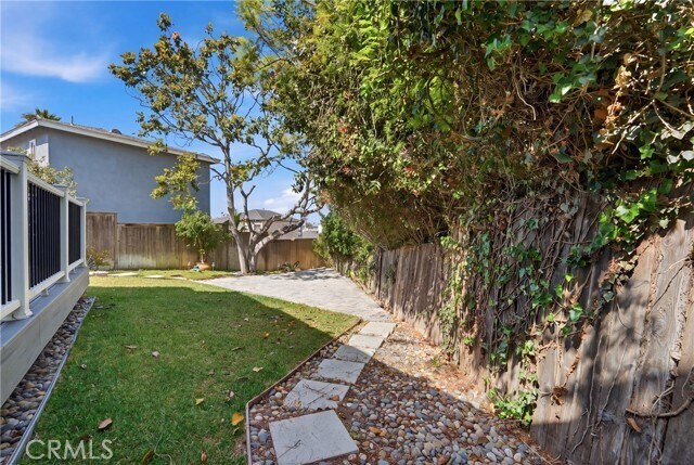 Building Photo - 601 S Gertruda Ave