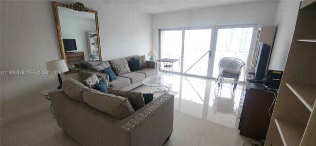 Building Photo - 1985 S Ocean Dr