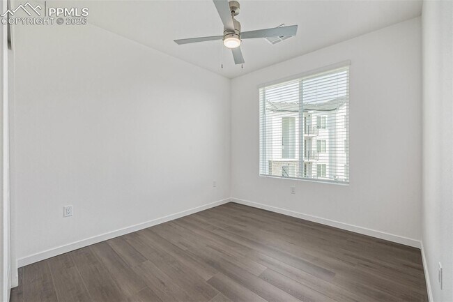 Building Photo - Top Floor Penthouse at Victory Ridge