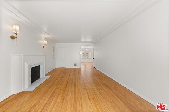 Building Photo - 639 Burnside Ave