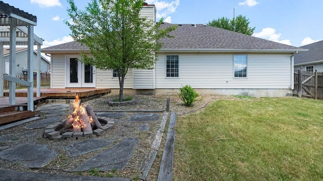 Building Photo - BEAUTIFUL 3 bedroom home available in June!