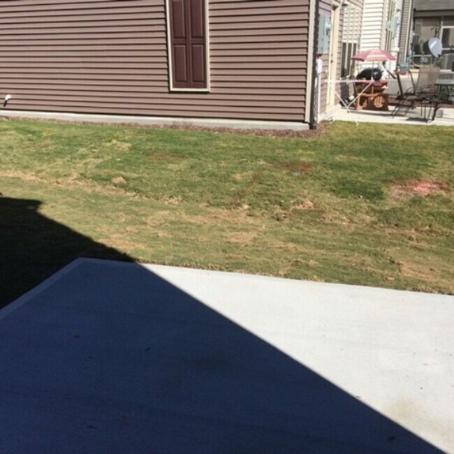 Building Photo - 111 Tuftin Dr