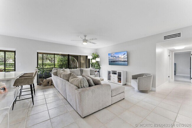 Building Photo - 6314 Longboat Ln W