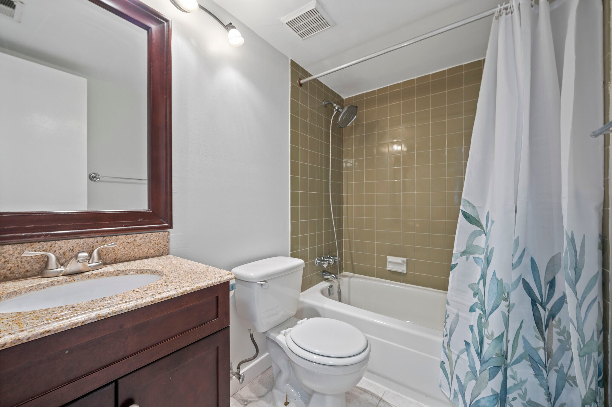 Building Photo - 253 Shawmont Ave