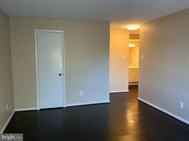 Building Photo - 7425 Democracy Blvd