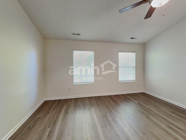 Building Photo - 5202 Carriage Woods Dr