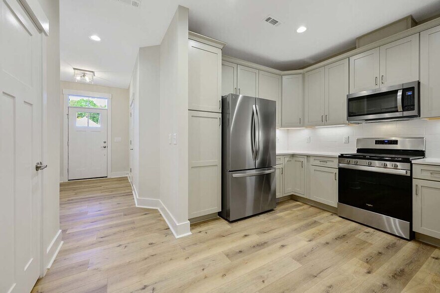 Kitchen - 3905 Milltown Ridge Run