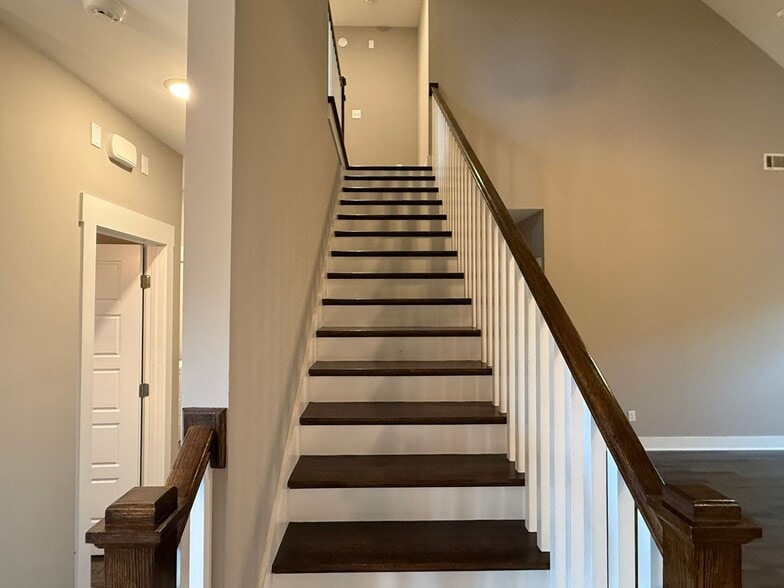 Building Photo - Beautiful Craftsman Style 2 Story Home in Parkerson`s Mill