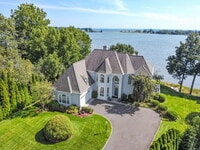 Building Photo - 19 Weeds Landing