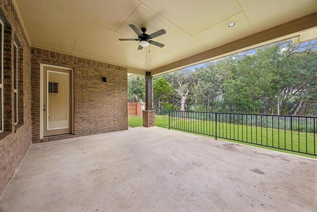 Building Photo - 365 Arapaho Dr