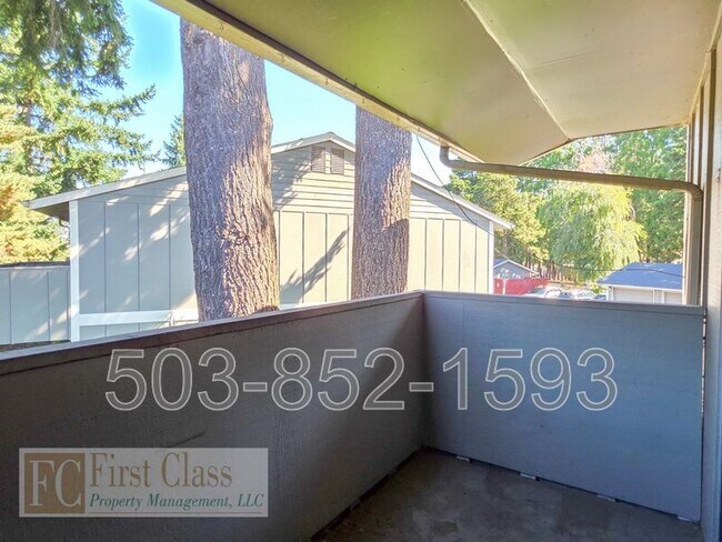 Building Photo - 1364 NE 186th Ave