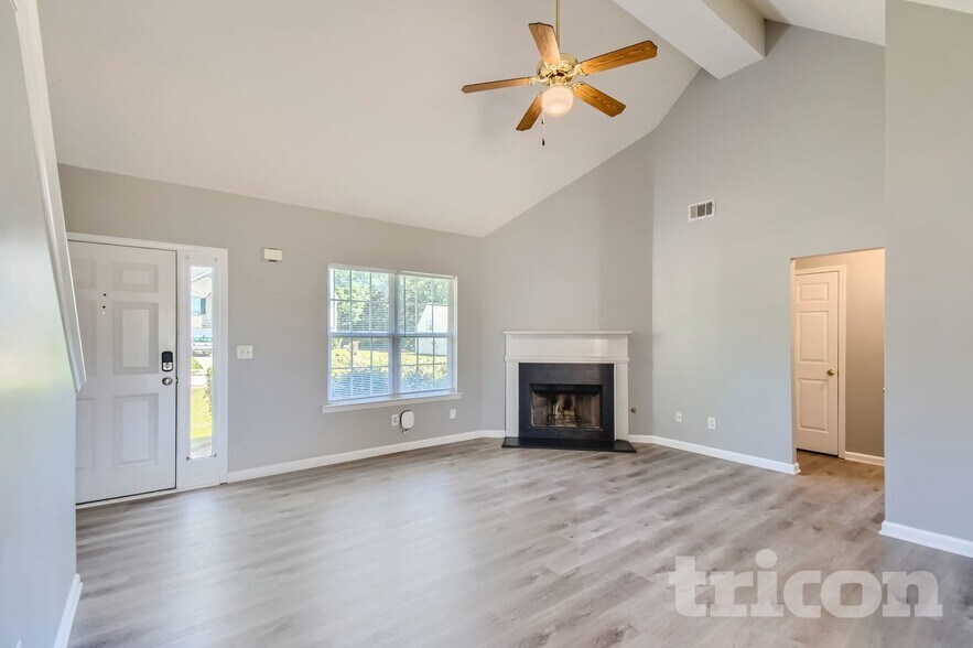 Building Photo - 790 White Dove Dr