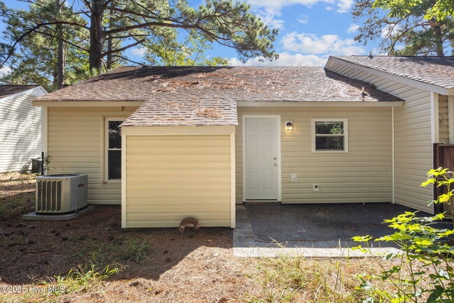 Building Photo - 108 Corey Cir