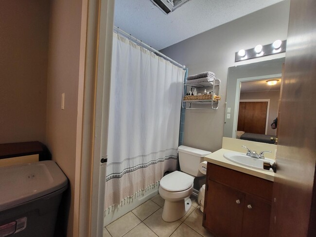 Building Photo - Great home on a corner lot