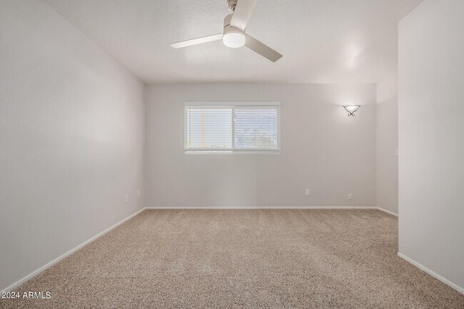 Building Photo - 6319 N 83rd Pl